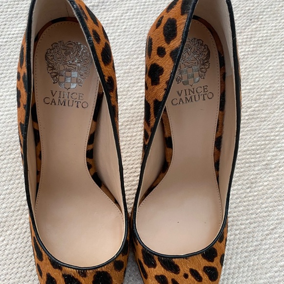 Vince Camuto Leopard Heels - Picture 6 of 10